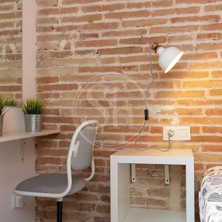 Appartamento Comodo Cerca De Plaza Cataluna Barcellona