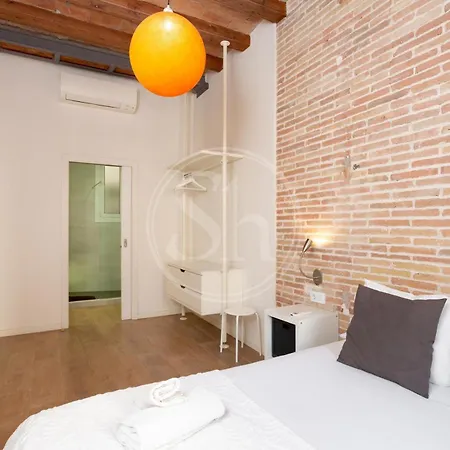 Comodo Cerca De Plaza Cataluna 公寓